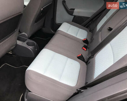 Черный Фольксваген Гольф Плюс, объемом двигателя 1.6 л и пробегом 260 тыс. км за 8300 $, фото 13 на Automoto.ua