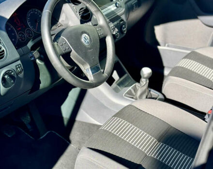 Черный Фольксваген Гольф Плюс, объемом двигателя 1.4 л и пробегом 154 тыс. км за 6100 $, фото 9 на Automoto.ua