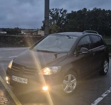 Черный Фольксваген Гольф Плюс, объемом двигателя 1.39 л и пробегом 206 тыс. км за 6700 $, фото 3 на Automoto.ua