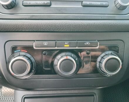 Черный Фольксваген Гольф Плюс, объемом двигателя 1.6 л и пробегом 259 тыс. км за 6950 $, фото 7 на Automoto.ua