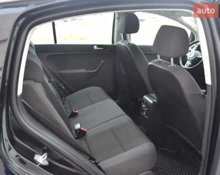 Черный Фольксваген Гольф Плюс, объемом двигателя 1.6 л и пробегом 190 тыс. км за 8550 $, фото 26 на Automoto.ua