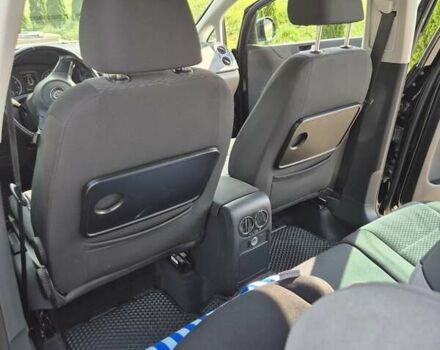 Черный Фольксваген Гольф Плюс, объемом двигателя 1.4 л и пробегом 221 тыс. км за 8000 $, фото 8 на Automoto.ua