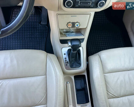 Черный Фольксваген Гольф Плюс, объемом двигателя 1.4 л и пробегом 228 тыс. км за 9300 $, фото 19 на Automoto.ua