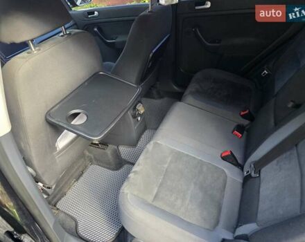 Черный Фольксваген Гольф Плюс, объемом двигателя 1.4 л и пробегом 154 тыс. км за 10000 $, фото 11 на Automoto.ua