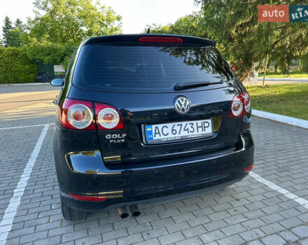 Черный Фольксваген Гольф Плюс, объемом двигателя 1.4 л и пробегом 228 тыс. км за 9300 $, фото 10 на Automoto.ua
