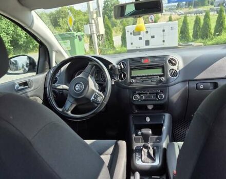 Черный Фольксваген Гольф Плюс, объемом двигателя 1.4 л и пробегом 221 тыс. км за 8000 $, фото 10 на Automoto.ua