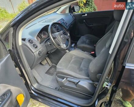 Черный Фольксваген Гольф Плюс, объемом двигателя 1.4 л и пробегом 154 тыс. км за 10000 $, фото 3 на Automoto.ua