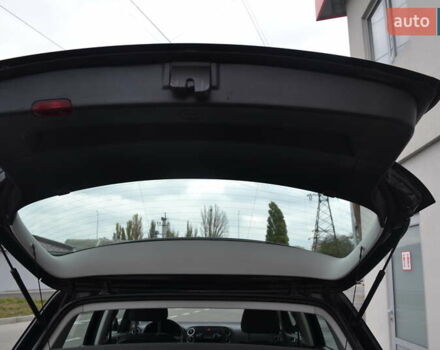 Черный Фольксваген Гольф Плюс, объемом двигателя 1.6 л и пробегом 190 тыс. км за 8550 $, фото 24 на Automoto.ua