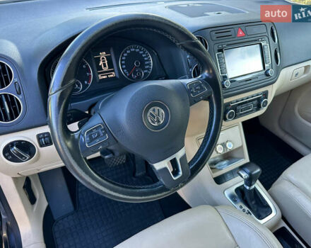 Черный Фольксваген Гольф Плюс, объемом двигателя 1.4 л и пробегом 228 тыс. км за 9300 $, фото 17 на Automoto.ua