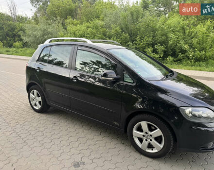 Черный Фольксваген Гольф Плюс, объемом двигателя 1.4 л и пробегом 190 тыс. км за 6800 $, фото 3 на Automoto.ua