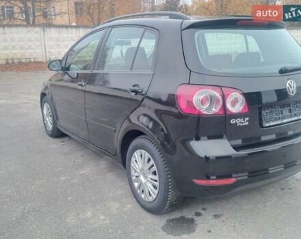 Черный Фольксваген Гольф Плюс, объемом двигателя 1.4 л и пробегом 152 тыс. км за 5999 $, фото 4 на Automoto.ua
