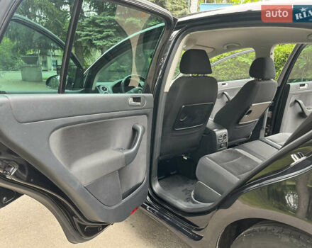 Черный Фольксваген Гольф Плюс, объемом двигателя 2 л и пробегом 245 тыс. км за 7999 $, фото 13 на Automoto.ua