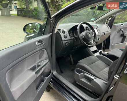 Черный Фольксваген Гольф Плюс, объемом двигателя 2 л и пробегом 245 тыс. км за 7999 $, фото 22 на Automoto.ua