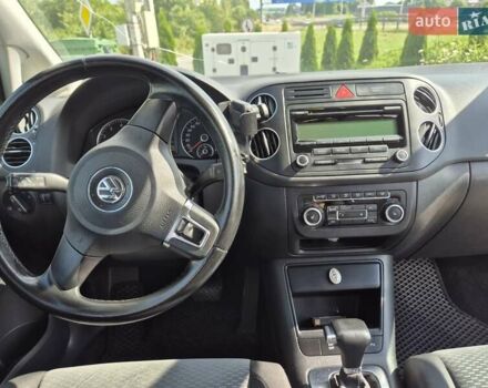 Черный Фольксваген Гольф Плюс, объемом двигателя 1.4 л и пробегом 221 тыс. км за 8000 $, фото 5 на Automoto.ua