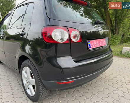 Черный Фольксваген Гольф Плюс, объемом двигателя 1.4 л и пробегом 190 тыс. км за 6800 $, фото 21 на Automoto.ua