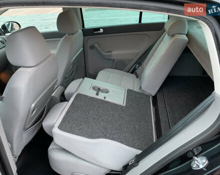 Черный Фольксваген Гольф Плюс, объемом двигателя 1.4 л и пробегом 218 тыс. км за 6700 $, фото 16 на Automoto.ua