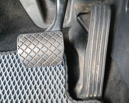 Черный Фольксваген Гольф Плюс, объемом двигателя 1.6 л и пробегом 259 тыс. км за 6950 $, фото 6 на Automoto.ua