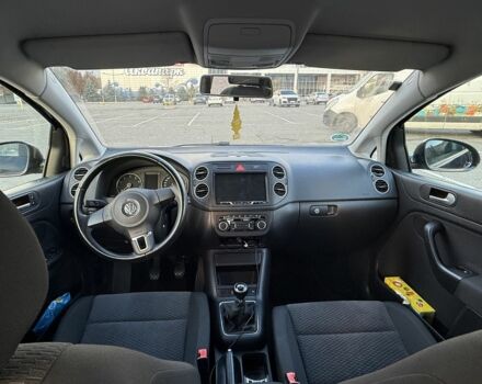 Фольксваген Гольф Плюс 2009 в Броварах на Automoto.ua Черный Фольксваген Гольф Плюс, объемом двигателя 1.6 л и пробегом 194 тыс. км за 7800 $, фото 13 на Automoto.ua