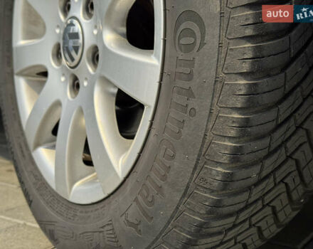 Черный Фольксваген Гольф Плюс, объемом двигателя 1.4 л и пробегом 218 тыс. км за 6250 $, фото 7 на Automoto.ua