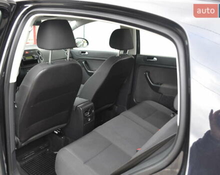 Черный Фольксваген Гольф Плюс, объемом двигателя 1.6 л и пробегом 190 тыс. км за 8550 $, фото 19 на Automoto.ua