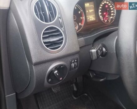 Черный Фольксваген Гольф Плюс, объемом двигателя 1.4 л и пробегом 152 тыс. км за 5999 $, фото 6 на Automoto.ua