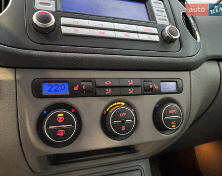 Черный Фольксваген Гольф Плюс, объемом двигателя 1.4 л и пробегом 218 тыс. км за 6250 $, фото 17 на Automoto.ua