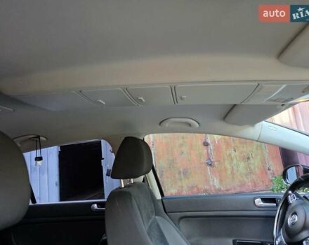 Черный Фольксваген Гольф Плюс, объемом двигателя 1.4 л и пробегом 154 тыс. км за 10000 $, фото 16 на Automoto.ua