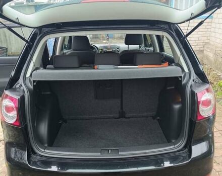 Черный Фольксваген Гольф Плюс, объемом двигателя 1.4 л и пробегом 153 тыс. км за 6700 $, фото 5 на Automoto.ua