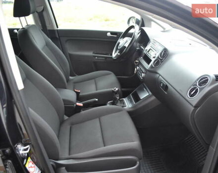 Черный Фольксваген Гольф Плюс, объемом двигателя 1.6 л и пробегом 190 тыс. км за 8550 $, фото 29 на Automoto.ua