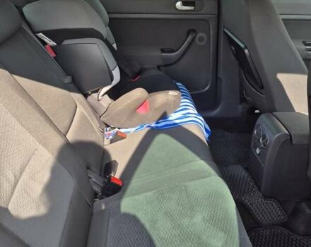 Черный Фольксваген Гольф Плюс, объемом двигателя 1.4 л и пробегом 221 тыс. км за 8000 $, фото 11 на Automoto.ua