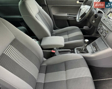 Черный Фольксваген Гольф Плюс, объемом двигателя 1.4 л и пробегом 190 тыс. км за 6800 $, фото 12 на Automoto.ua