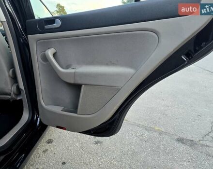 Черный Фольксваген Гольф Плюс, объемом двигателя 1.4 л и пробегом 217 тыс. км за 7900 $, фото 53 на Automoto.ua