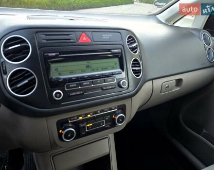 Черный Фольксваген Гольф Плюс, объемом двигателя 1.4 л и пробегом 217 тыс. км за 7900 $, фото 63 на Automoto.ua