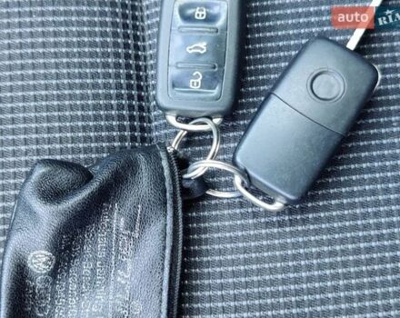 Черный Фольксваген Гольф Плюс, объемом двигателя 1.6 л и пробегом 236 тыс. км за 8500 $, фото 72 на Automoto.ua