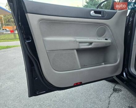 Черный Фольксваген Гольф Плюс, объемом двигателя 1.4 л и пробегом 217 тыс. км за 7900 $, фото 59 на Automoto.ua