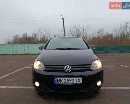 Черный Фольксваген Гольф Плюс, объемом двигателя 1.6 л и пробегом 236 тыс. км за 8100 $, фото 2 на Automoto.ua
