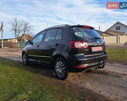 Черный Фольксваген Гольф Плюс, объемом двигателя 1.4 л и пробегом 207 тыс. км за 8400 $, фото 7 на Automoto.ua