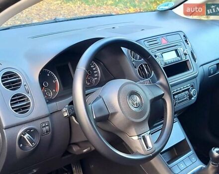 Черный Фольксваген Гольф Плюс, объемом двигателя 1.6 л и пробегом 242 тыс. км за 7600 $, фото 11 на Automoto.ua