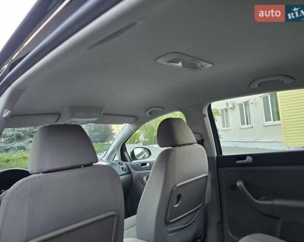 Черный Фольксваген Гольф Плюс, объемом двигателя 1.4 л и пробегом 217 тыс. км за 7900 $, фото 75 на Automoto.ua