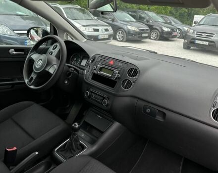 Чорний Фольксваген Golf Plus, об'ємом двигуна 1.6 л та пробігом 175 тис. км за 8750 $, фото 15 на Automoto.ua