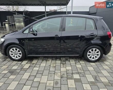 Черный Фольксваген Гольф Плюс, объемом двигателя 1.6 л и пробегом 212 тыс. км за 8299 $, фото 5 на Automoto.ua