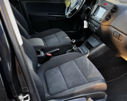 Черный Фольксваген Гольф Плюс, объемом двигателя 1.6 л и пробегом 259 тыс. км за 8300 $, фото 43 на Automoto.ua