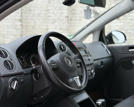 Чорний Фольксваген Golf Plus, об'ємом двигуна 1.6 л та пробігом 261 тис. км за 8750 $, фото 42 на Automoto.ua