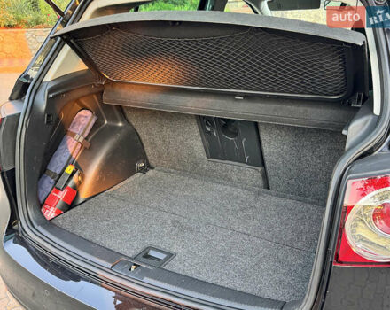 Черный Фольксваген Гольф Плюс, объемом двигателя 1.6 л и пробегом 259 тыс. км за 8300 $, фото 50 на Automoto.ua