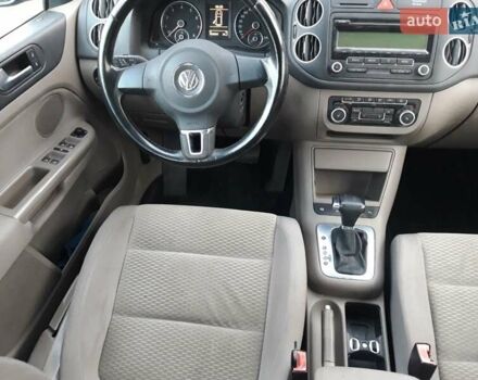 Черный Фольксваген Гольф Плюс, объемом двигателя 1.4 л и пробегом 183 тыс. км за 7777 $, фото 12 на Automoto.ua