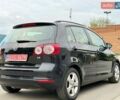 Черный Фольксваген Гольф Плюс, объемом двигателя 1.6 л и пробегом 202 тыс. км за 7777 $, фото 14 на Automoto.ua