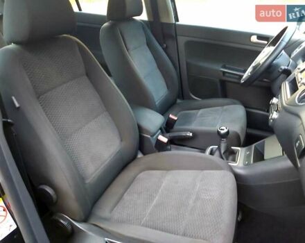 Черный Фольксваген Гольф Плюс, объемом двигателя 1.6 л и пробегом 242 тыс. км за 7600 $, фото 16 на Automoto.ua