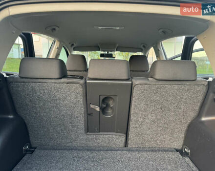 Черный Фольксваген Гольф Плюс, объемом двигателя 1.6 л и пробегом 147 тыс. км за 7950 $, фото 26 на Automoto.ua