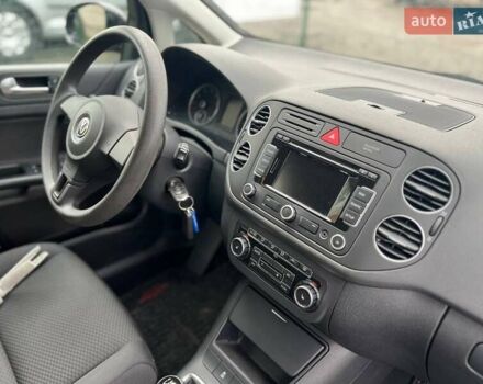 Черный Фольксваген Гольф Плюс, объемом двигателя 1.2 л и пробегом 201 тыс. км за 6780 $, фото 31 на Automoto.ua