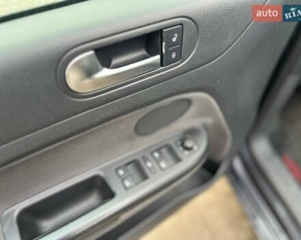 Черный Фольксваген Гольф Плюс, объемом двигателя 1.2 л и пробегом 201 тыс. км за 6780 $, фото 14 на Automoto.ua